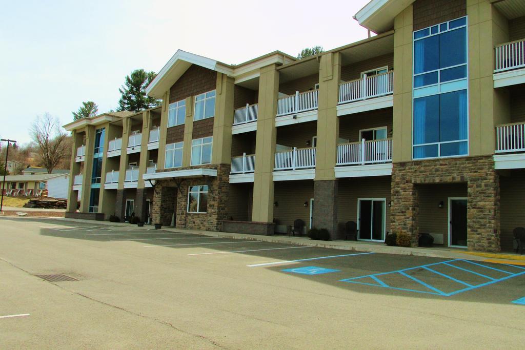 Crystal Springs Inn And Suites Towanda Ngoại thất bức ảnh